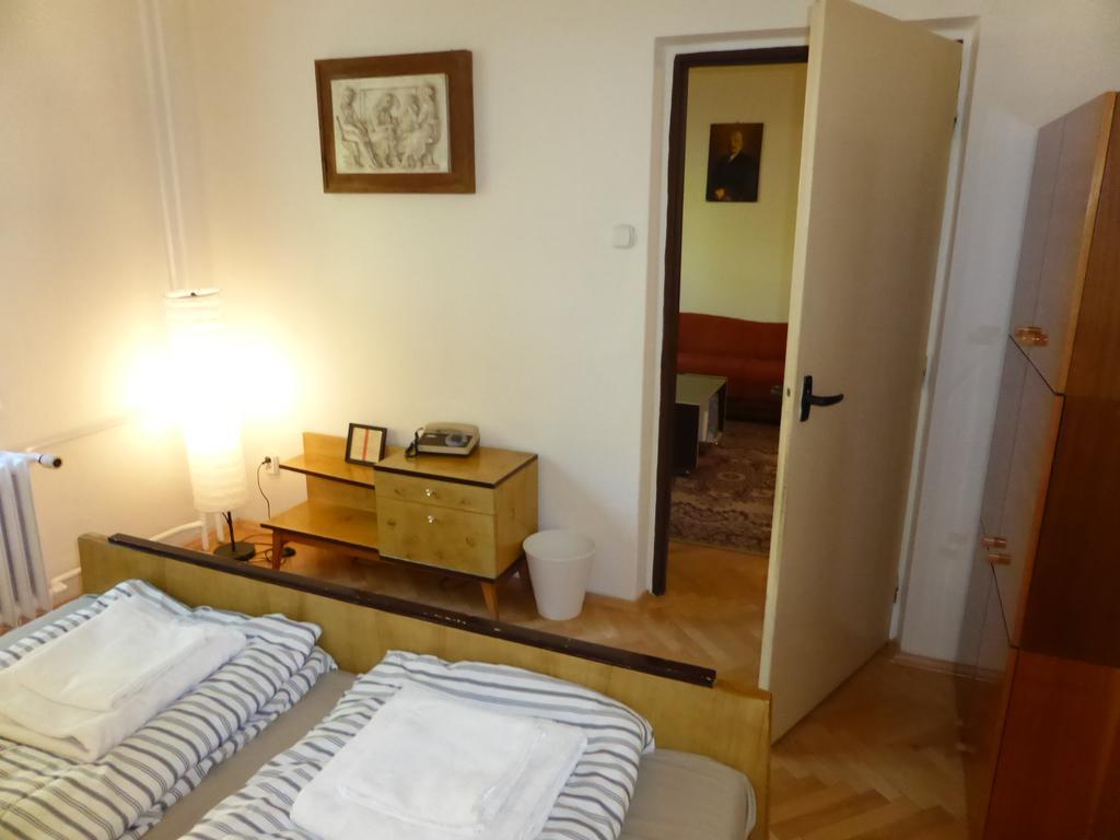 Retro Apartment Брезно Екстериор снимка